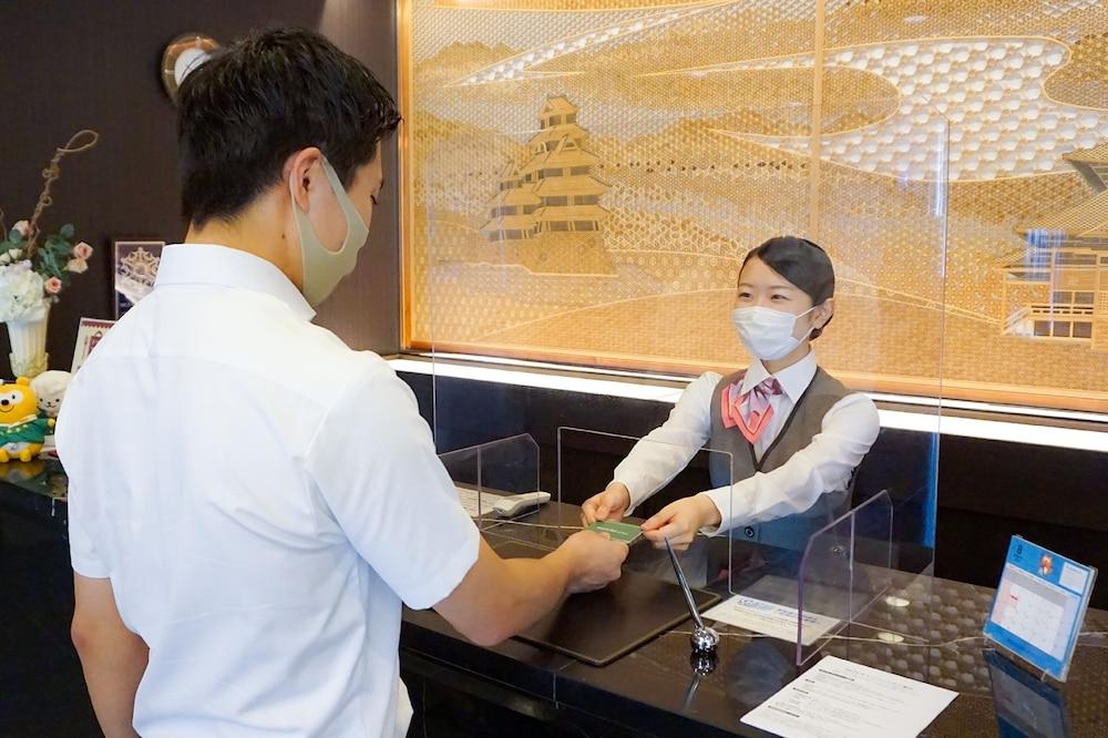 Hotel Route-Inn Oita Ekimae Eksteriør billede